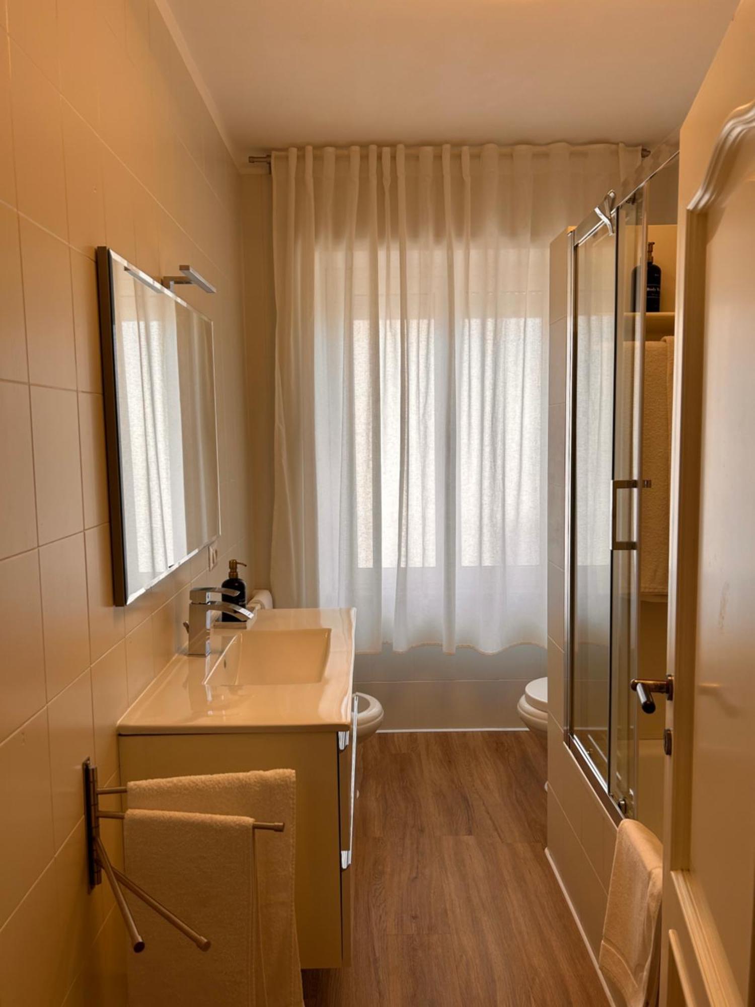 Guest House - La Bella Vita Орозеи Екстериор снимка